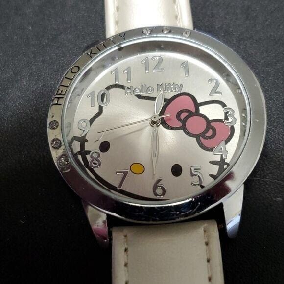 Hello Kitty Accessories - Cream and silver tone Hello Kitty watch